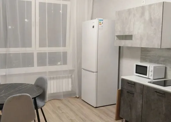 3-комн. квартира, 80 м², 8/20 эт.