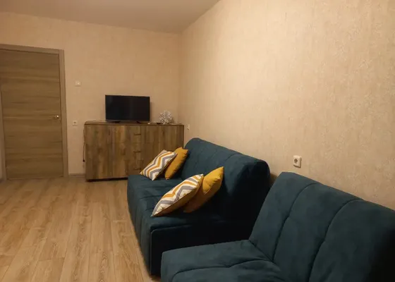 1-комн. квартира, 37 м², 3/10 эт.