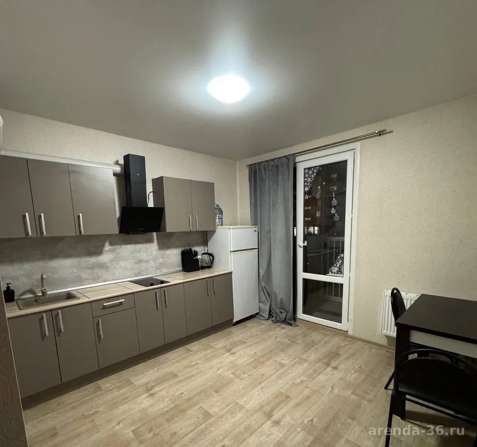 1-комн. квартира, 38 м², 1/10 эт.