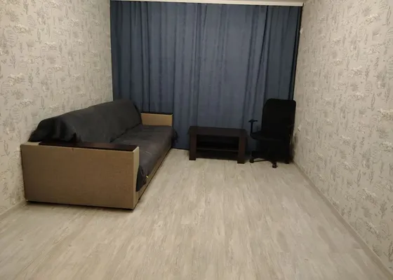 3-комн. квартира, 56 м², 1/5 эт.